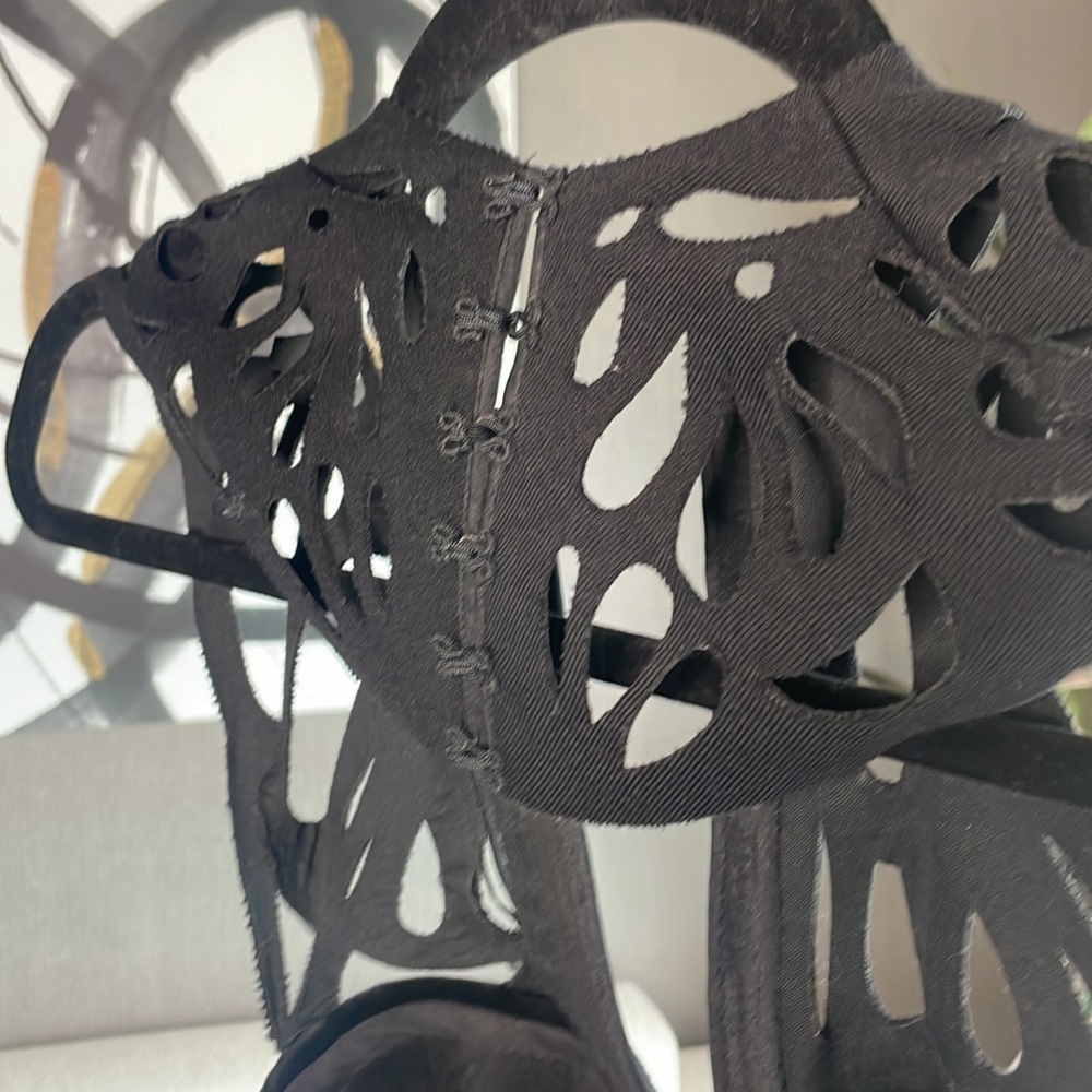 Jasmine Di Milo Laser Cut Wool Corset - Picture 9 of 11